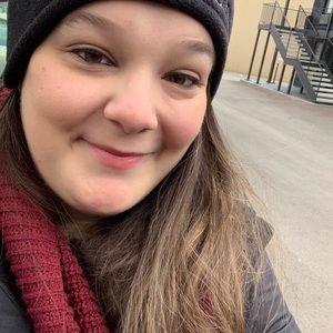 Meet your Posher, Hannah